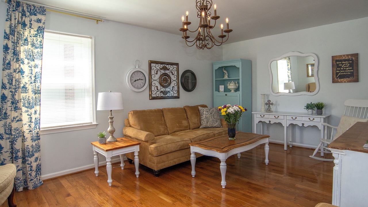 Photo of Livingroom in Corbin