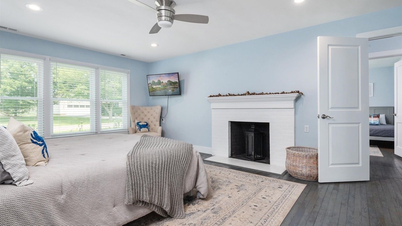 Photo of Livingroom in Tilghman