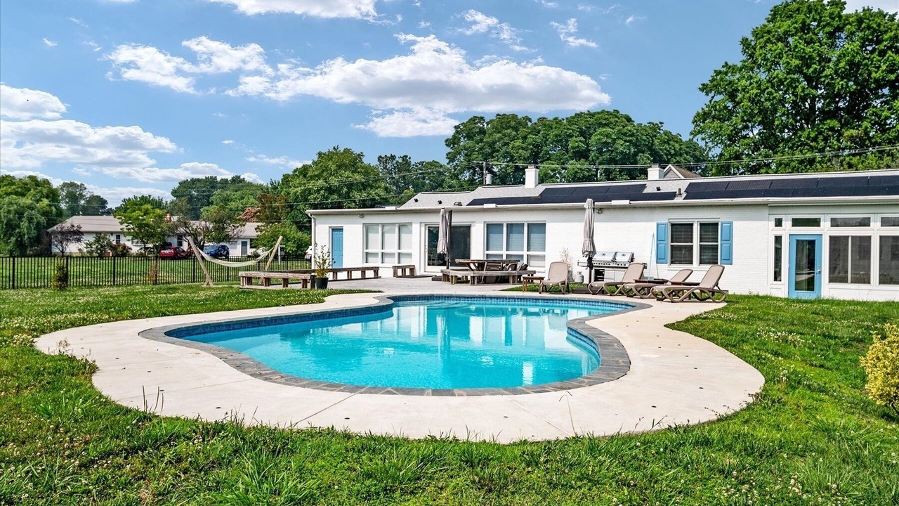 Photo of Outdoor in Tilghman