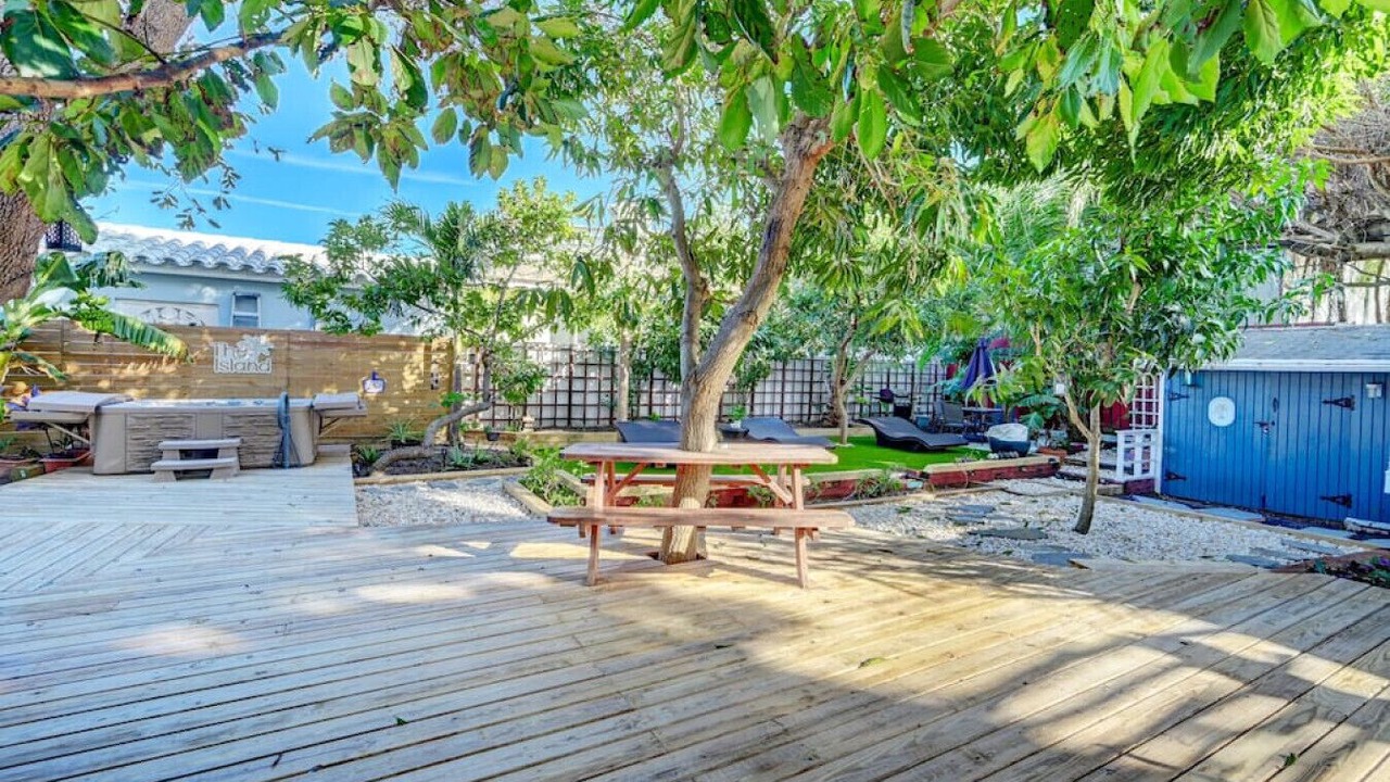 Photo of Outdoor in Deerfield Beach
