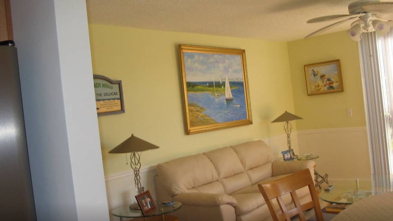 Photo of Livingroom in Pompano Isles
