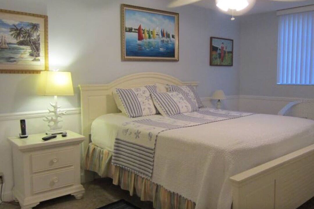 Photo of Bedroom in Pompano Isles
