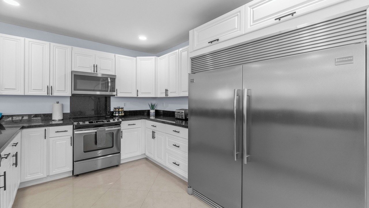 Photo of Kitchen in Lauderdale-by-the-Sea