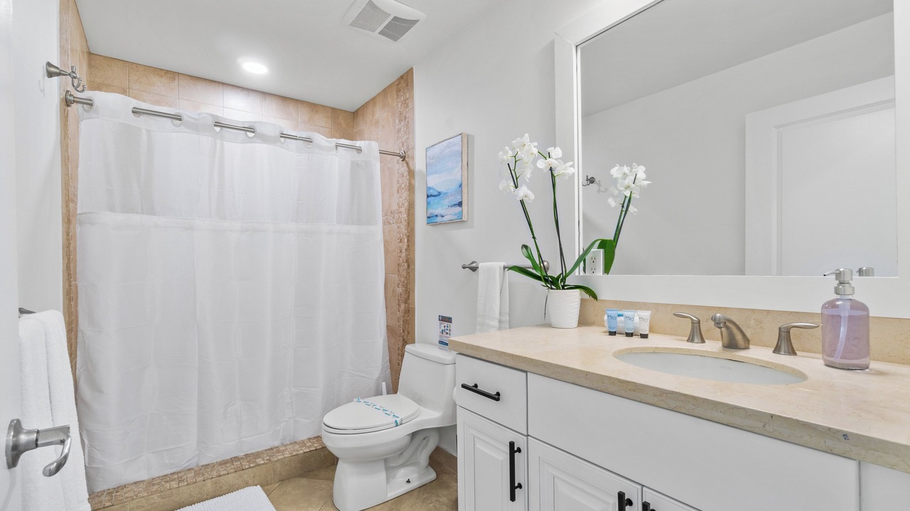 Photo of Bathroom in Lauderdale-by-the-Sea
