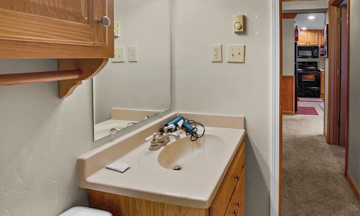 Photo of Bathroom in Edray