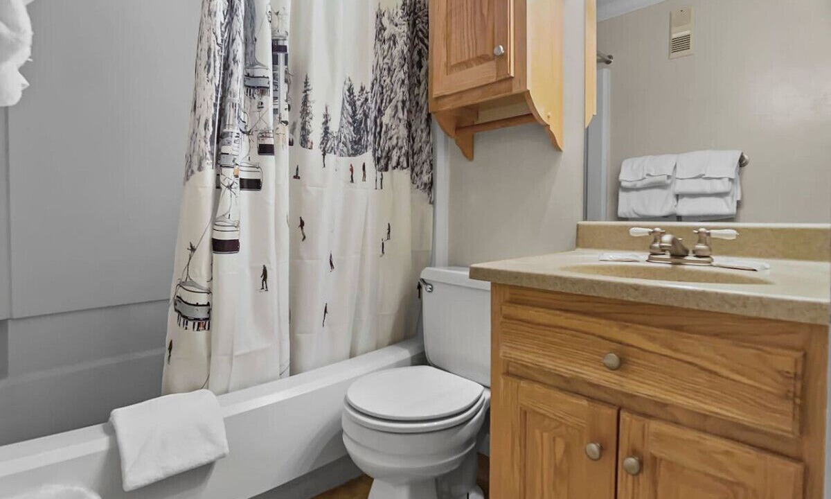 Photo of Bathroom in Edray