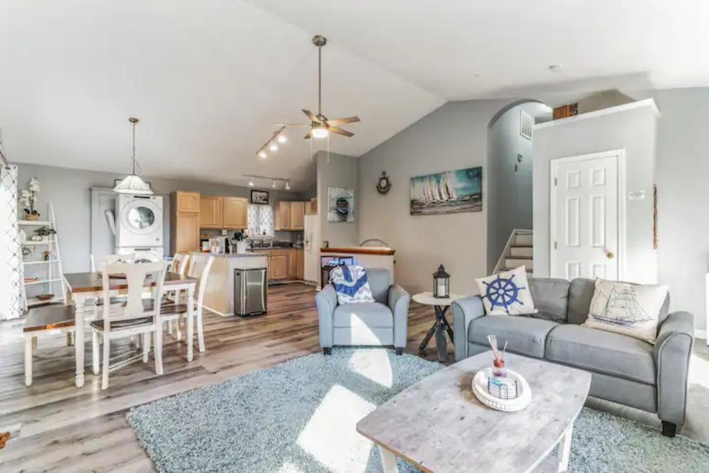 Photo of Livingroom in Chesapeake Ranch Estates-Drum Point