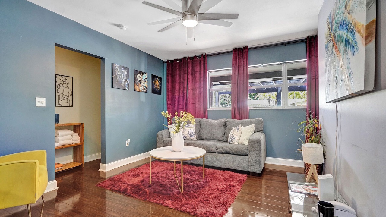Photo of Livingroom in Coral Heights