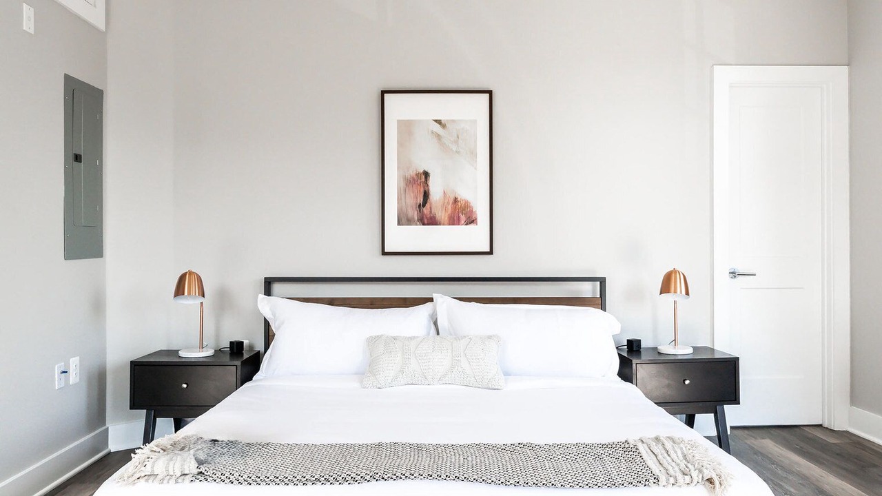 Photo of Bedroom in Jefferson Manor