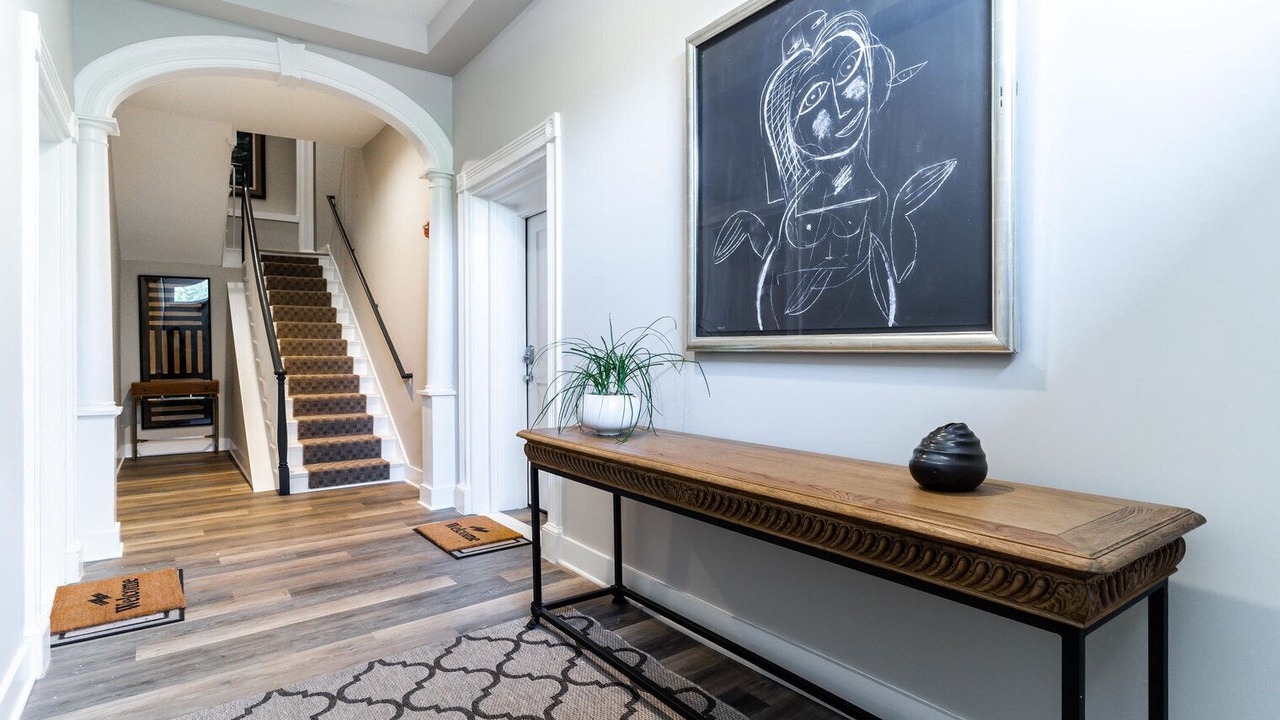 Photo of Others in Jefferson Manor