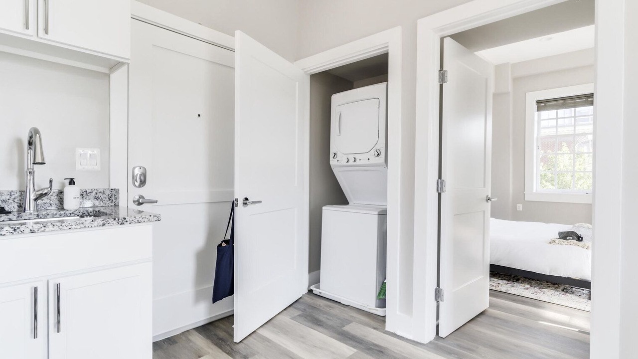 Photo of Bathroom in Jefferson Manor