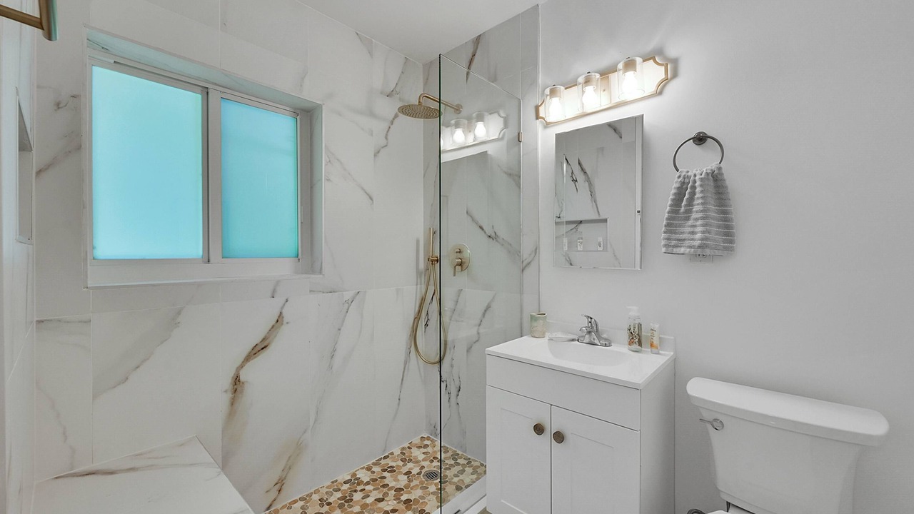 Photo of Bathroom in Beachway Estates