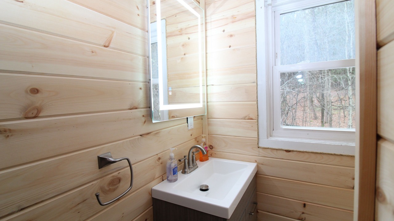 Photo of Bathroom in Tannersville