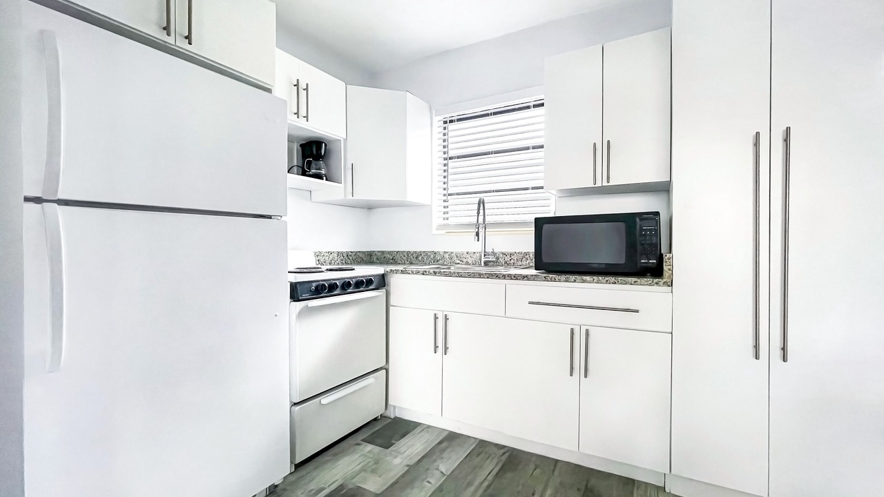 Photo of Kitchen in Hollywood Lakes