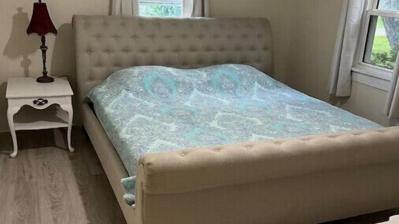 Photo of Bedroom in Oldhams