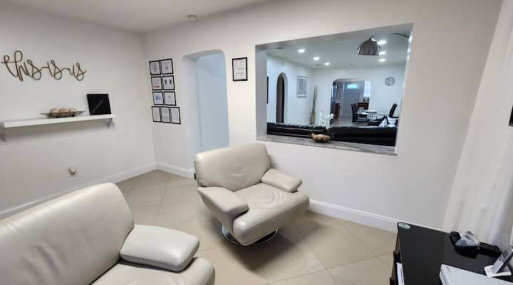 Photo of Livingroom in Highland Garden