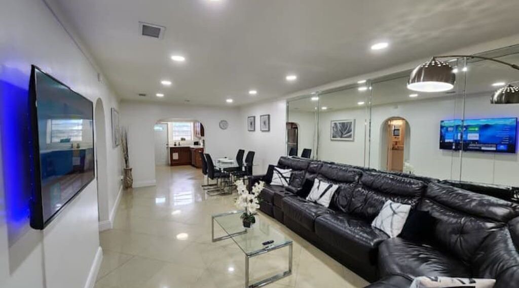 Photo of Livingroom in Highland Garden