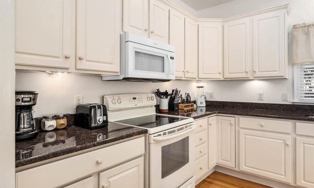 Photo of Kitchen in Little Salisbury