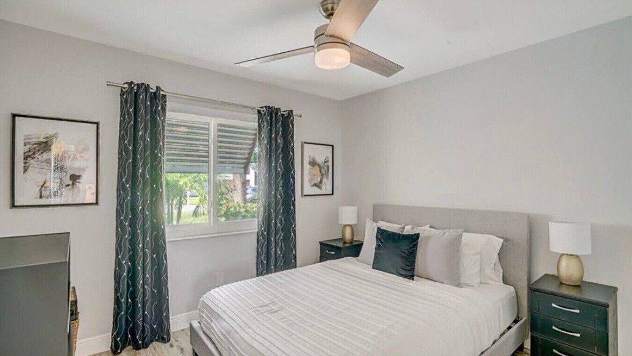Photo of Bedroom in Lake Ida Shores
