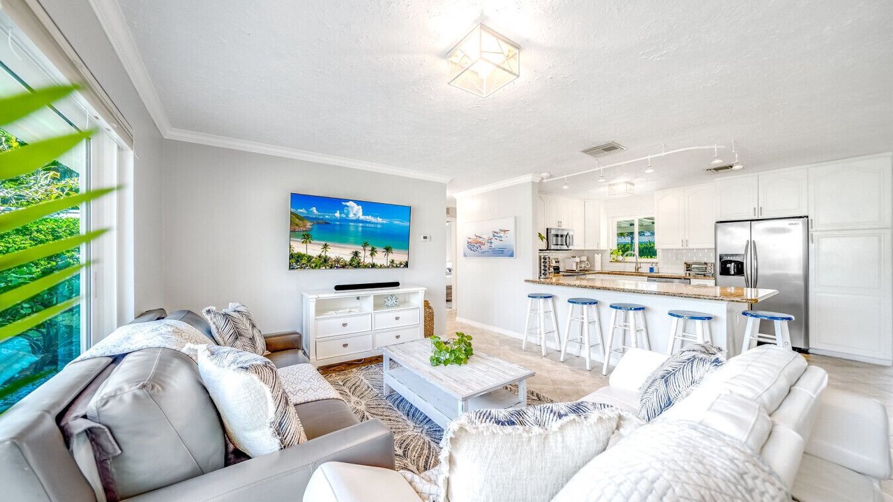 Photo of Livingroom in Garden Isles