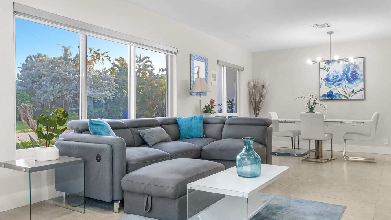 Photo of Livingroom in Coral Ridge