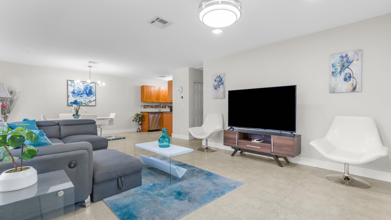 Photo of Livingroom in Coral Ridge
