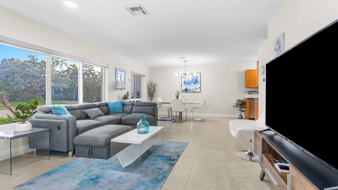 Photo of Livingroom in Coral Ridge