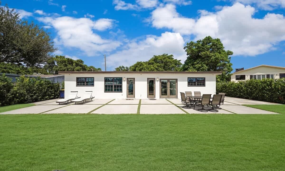 Photo of Outdoor in Melaleuca Gardens