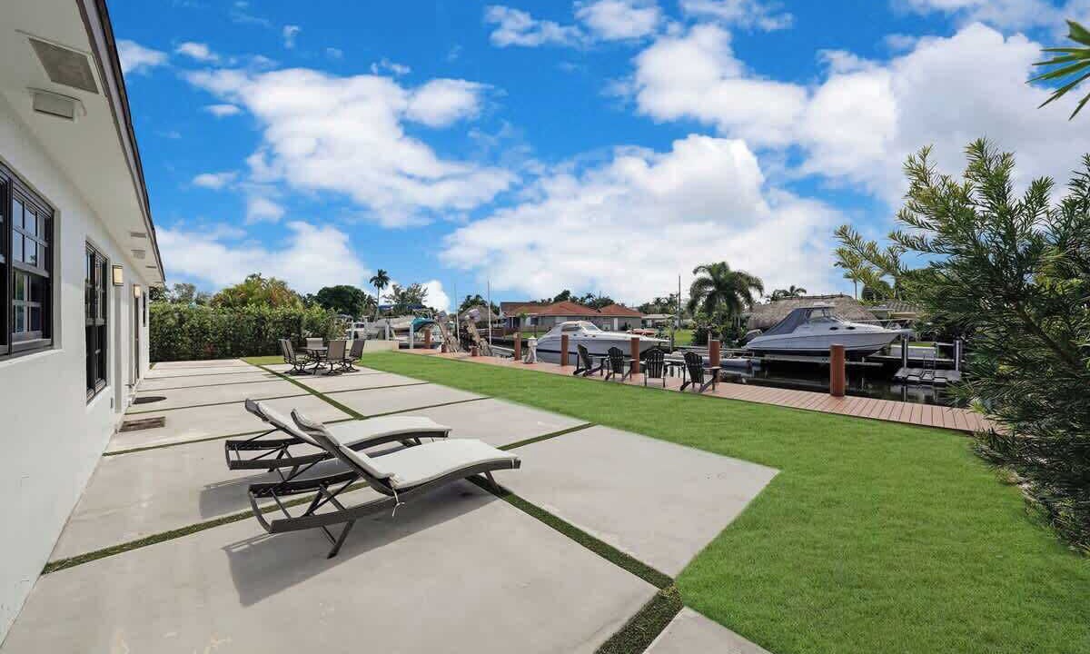 Photo of Outdoor in Melaleuca Gardens
