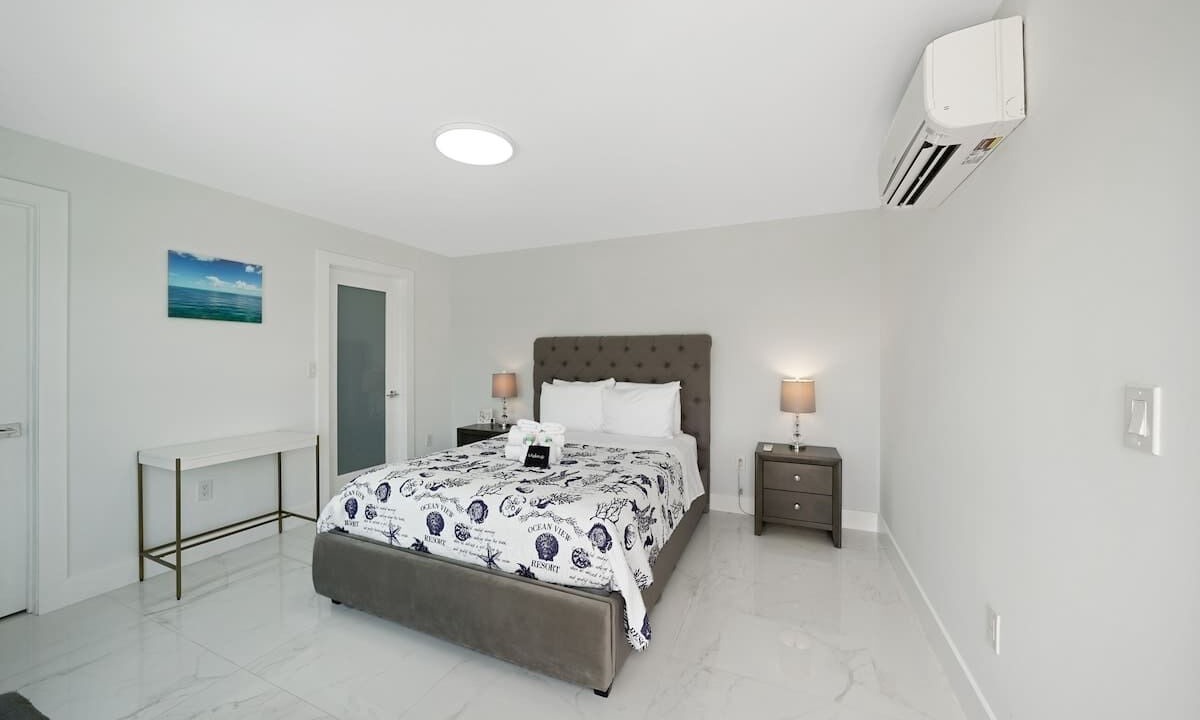 Photo of Bedroom in Melaleuca Gardens