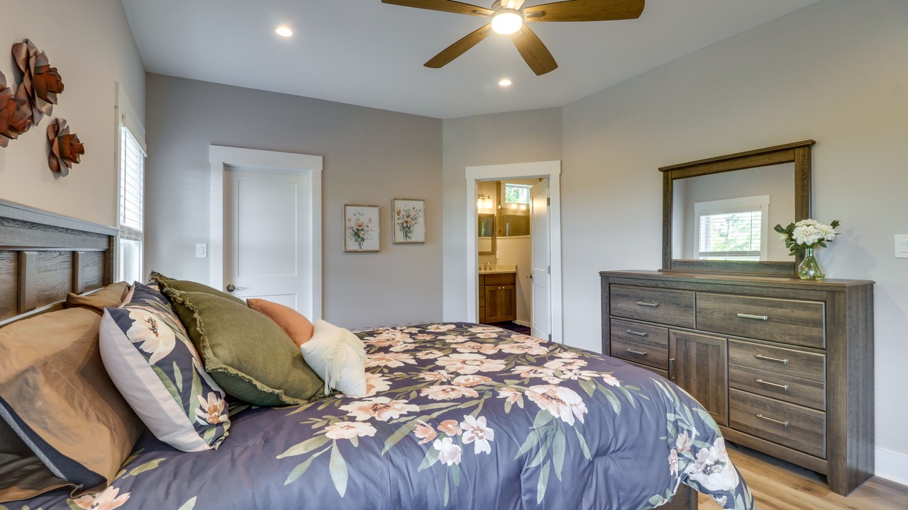 Photo of Bedroom in Barboursville