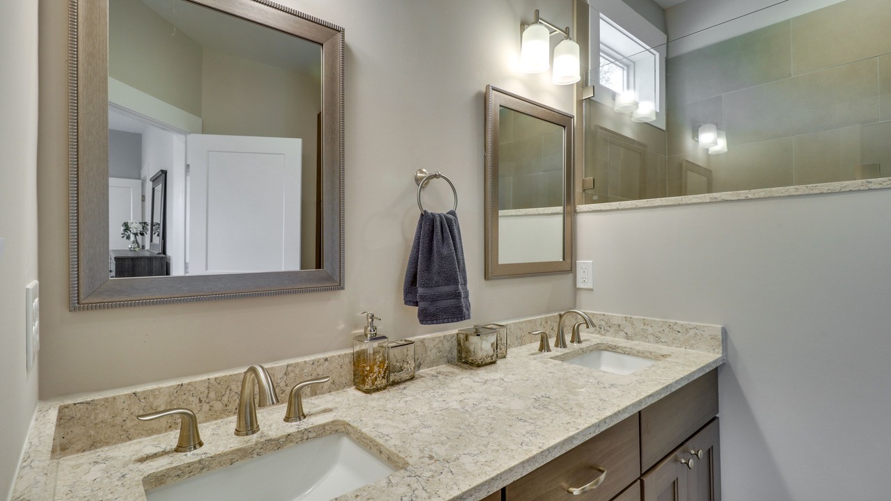 Photo of Bathroom in Barboursville