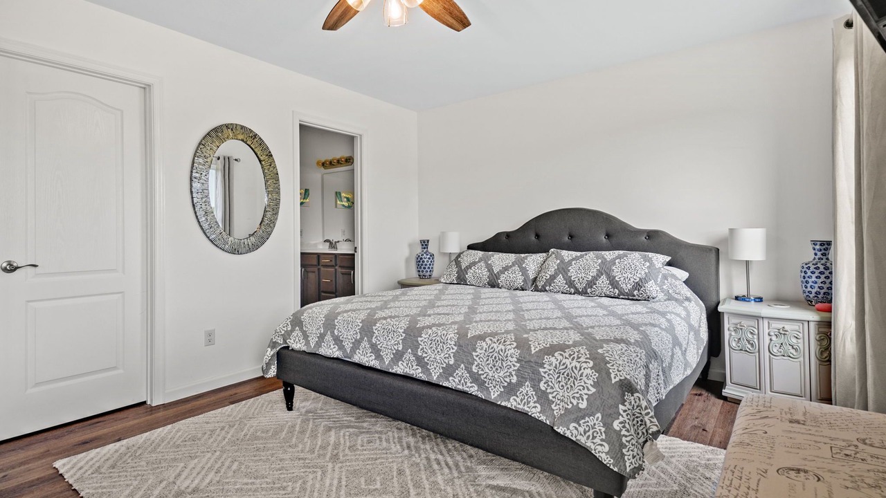 Photo of Bedroom in Captain's Cove