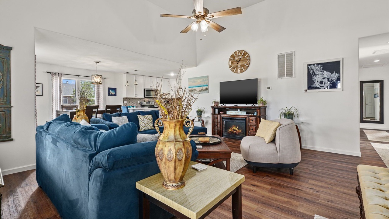 Photo of Livingroom in Captain's Cove