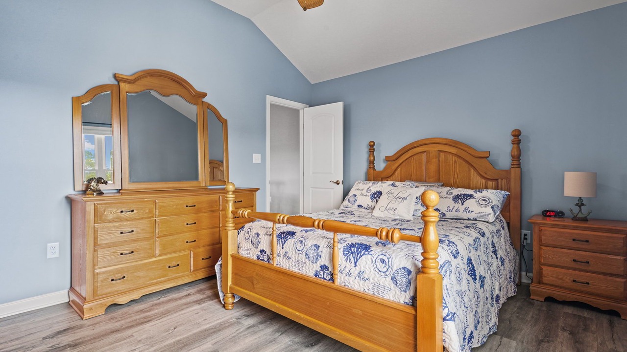 Photo of Bedroom in Captain's Cove