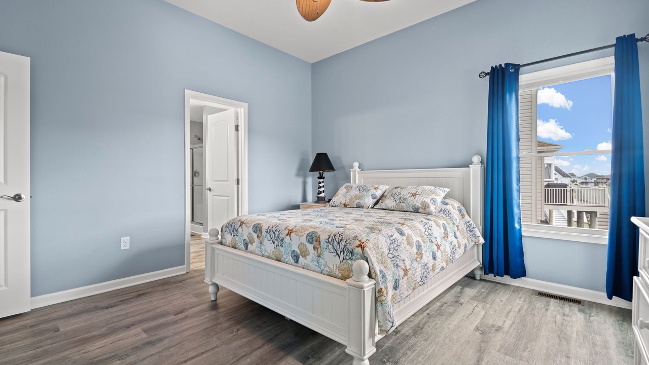 Photo of Bedroom in Captain's Cove