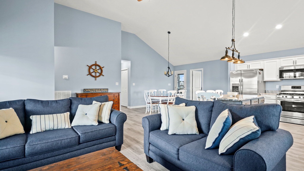 Photo of Livingroom in Captain's Cove
