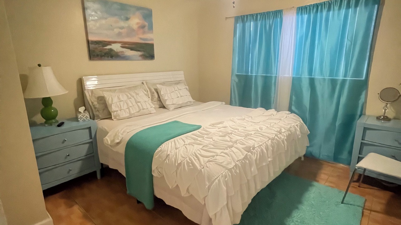 Photo of Bedroom in Highland Garden