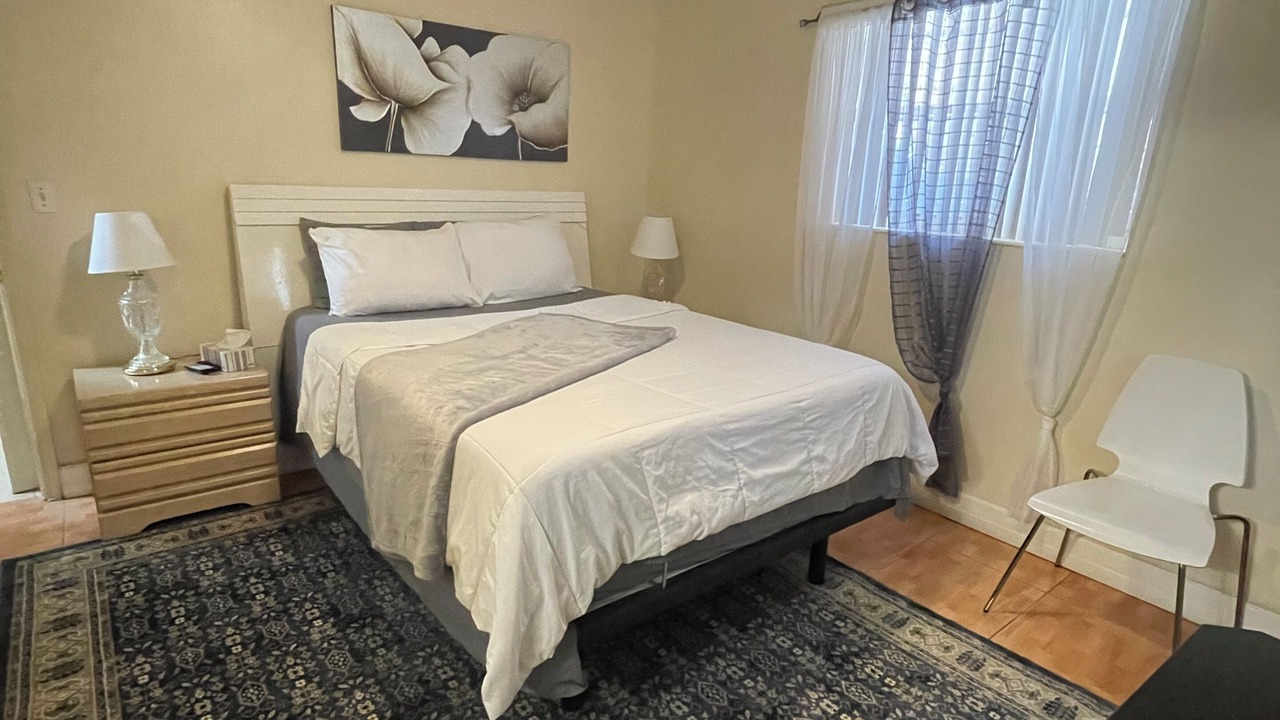 Photo of Bedroom in Highland Garden