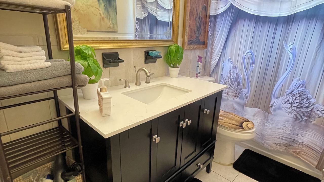 Photo of Bathroom in Highland Garden