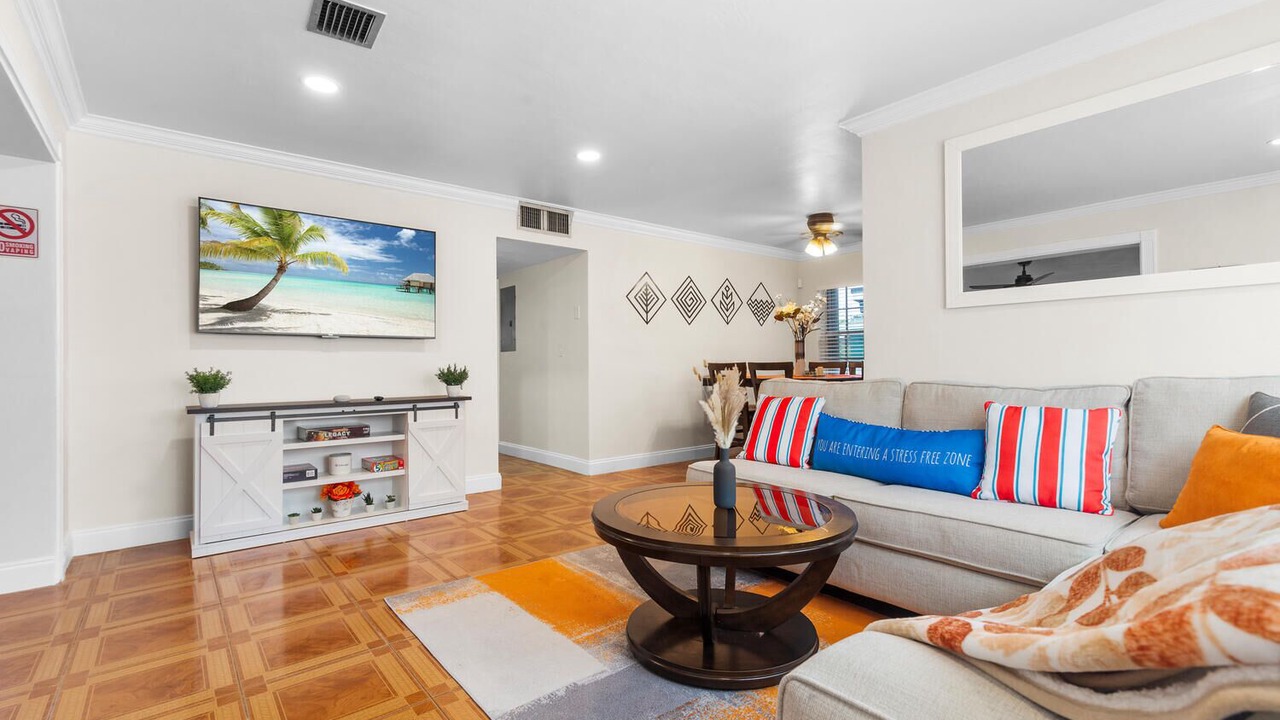 Photo of Livingroom in Miami Gardens