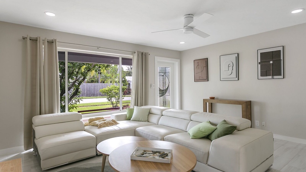 Photo of Bedroom in Coral Shores