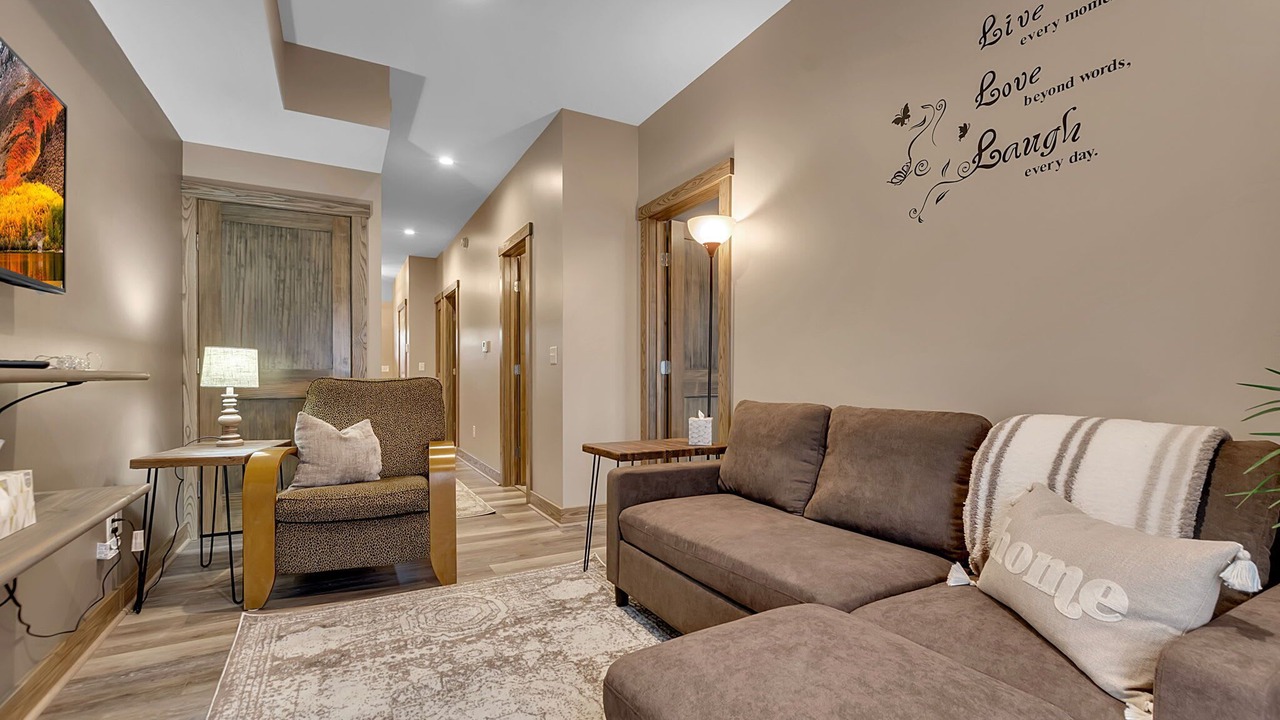 Photo of Livingroom in Ellicottville