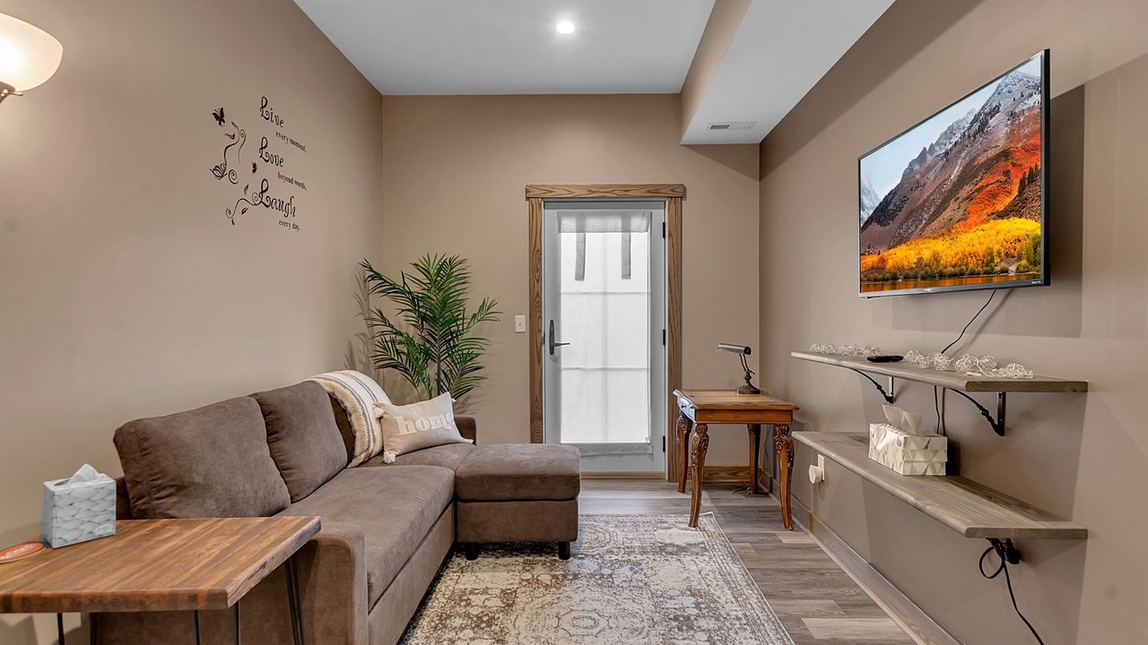 Photo of Livingroom in Ellicottville