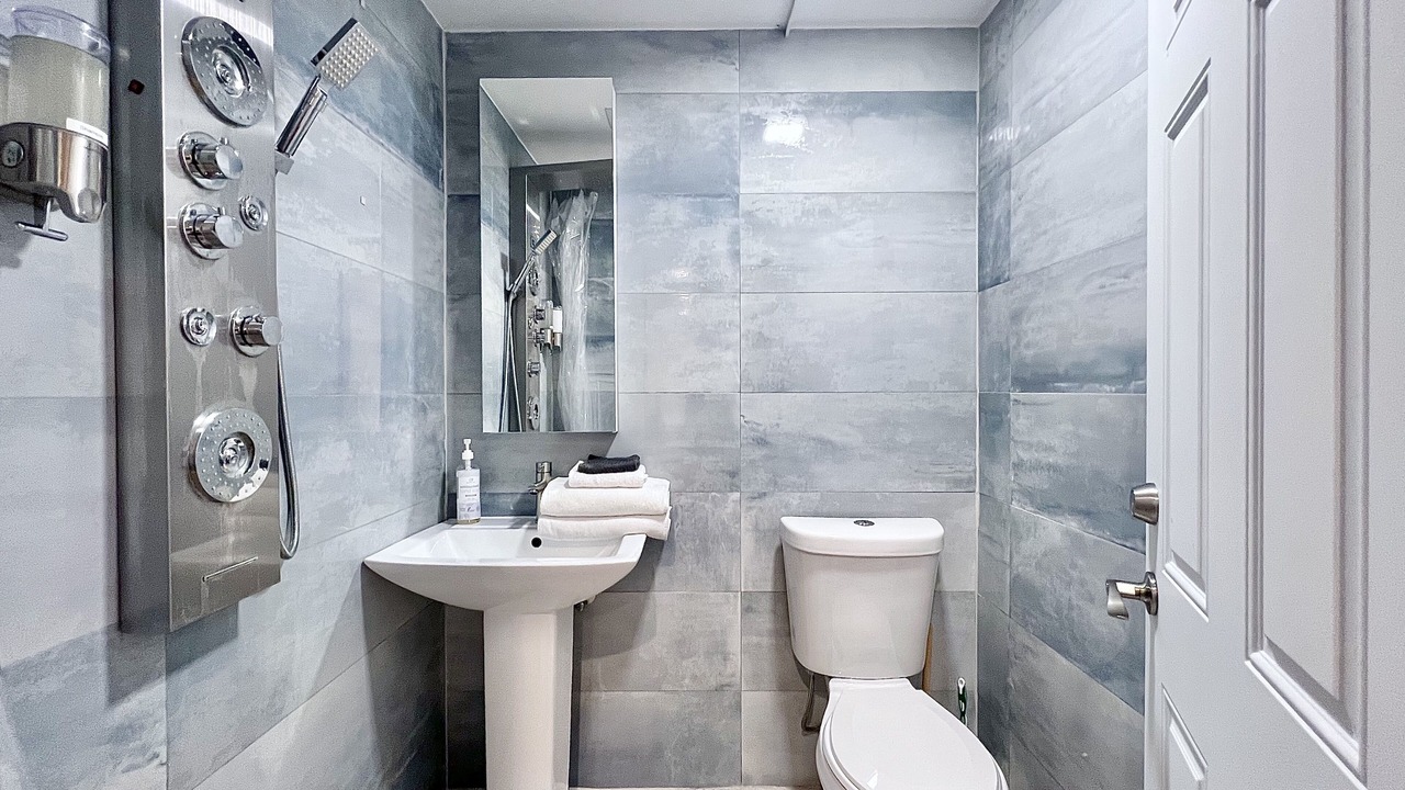 Photo of Bathroom in Wilton Manors