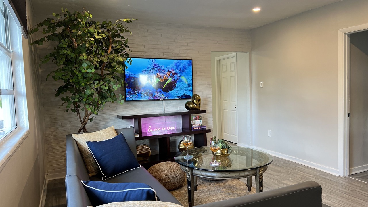 Photo of Bedroom in Royal Poinciana