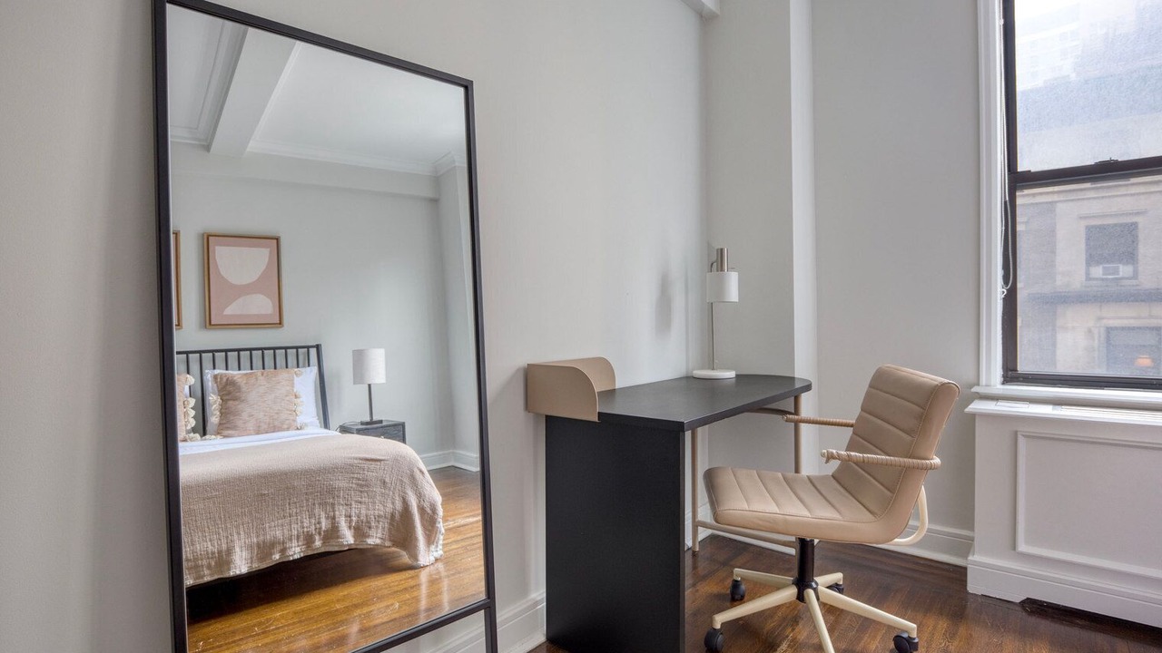 Photo of Bedroom in Lincoln Square