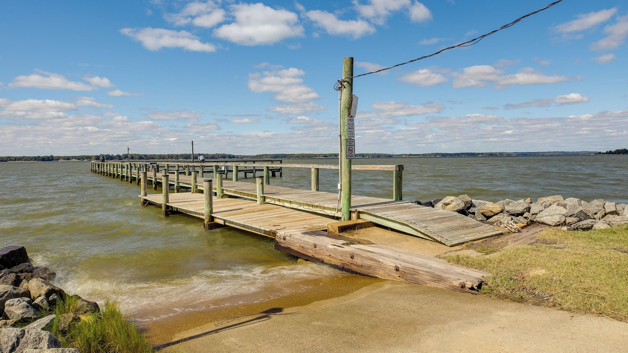 Photo of Others in Rock Point