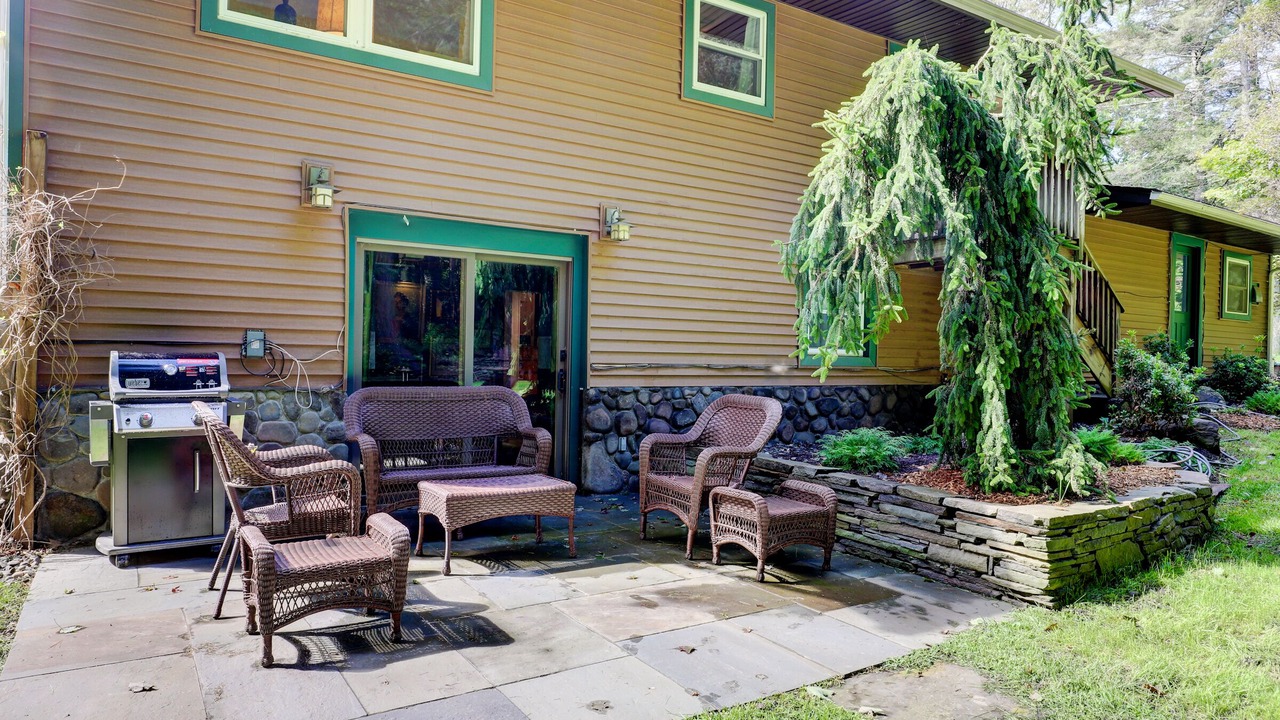 Photo of Outdoor in Woodstock