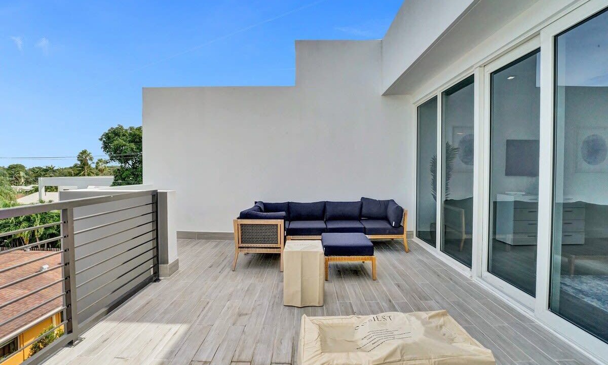 Photo of Patio Balcony in Lake Ridge